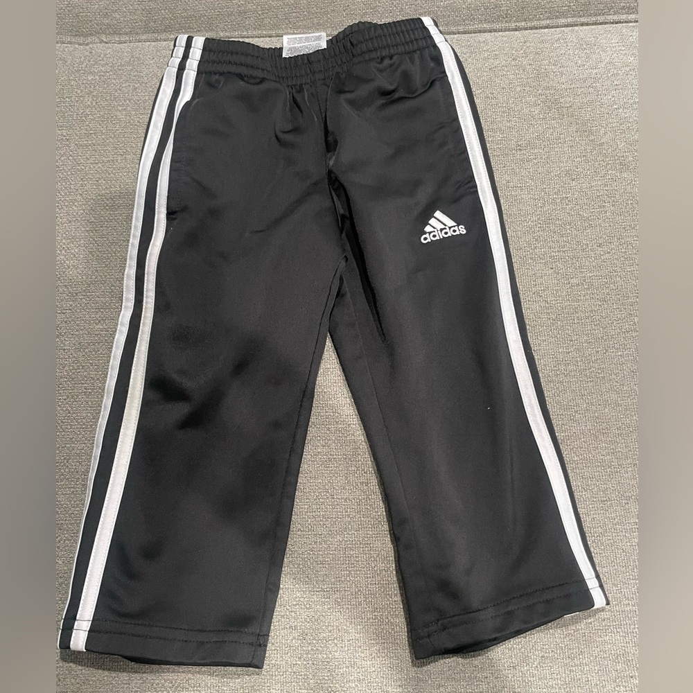 Adidas Toddler Set - Picture 3 of 8